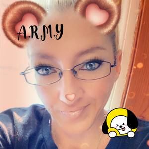 Meet your Posher, Becky